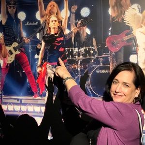 Meet your Posher, Catherine